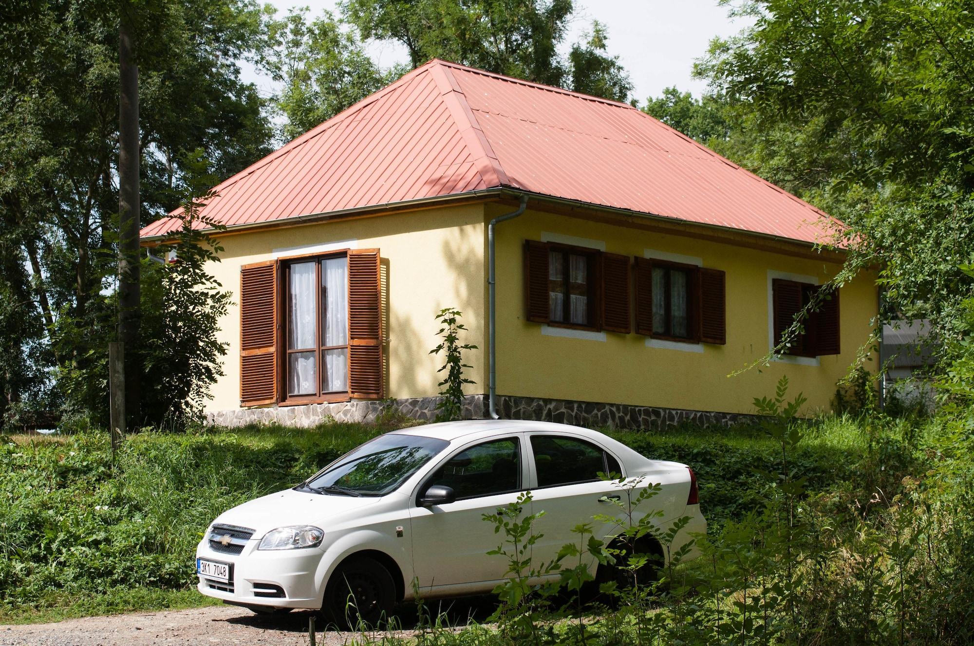 Hotel Resort Stein Хеб Екстериор снимка