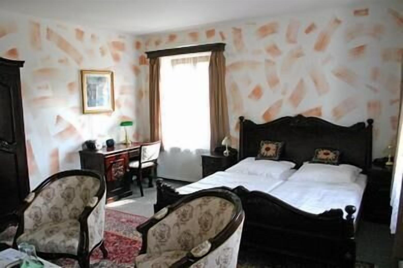 Hotel Resort Stein Хеб Екстериор снимка