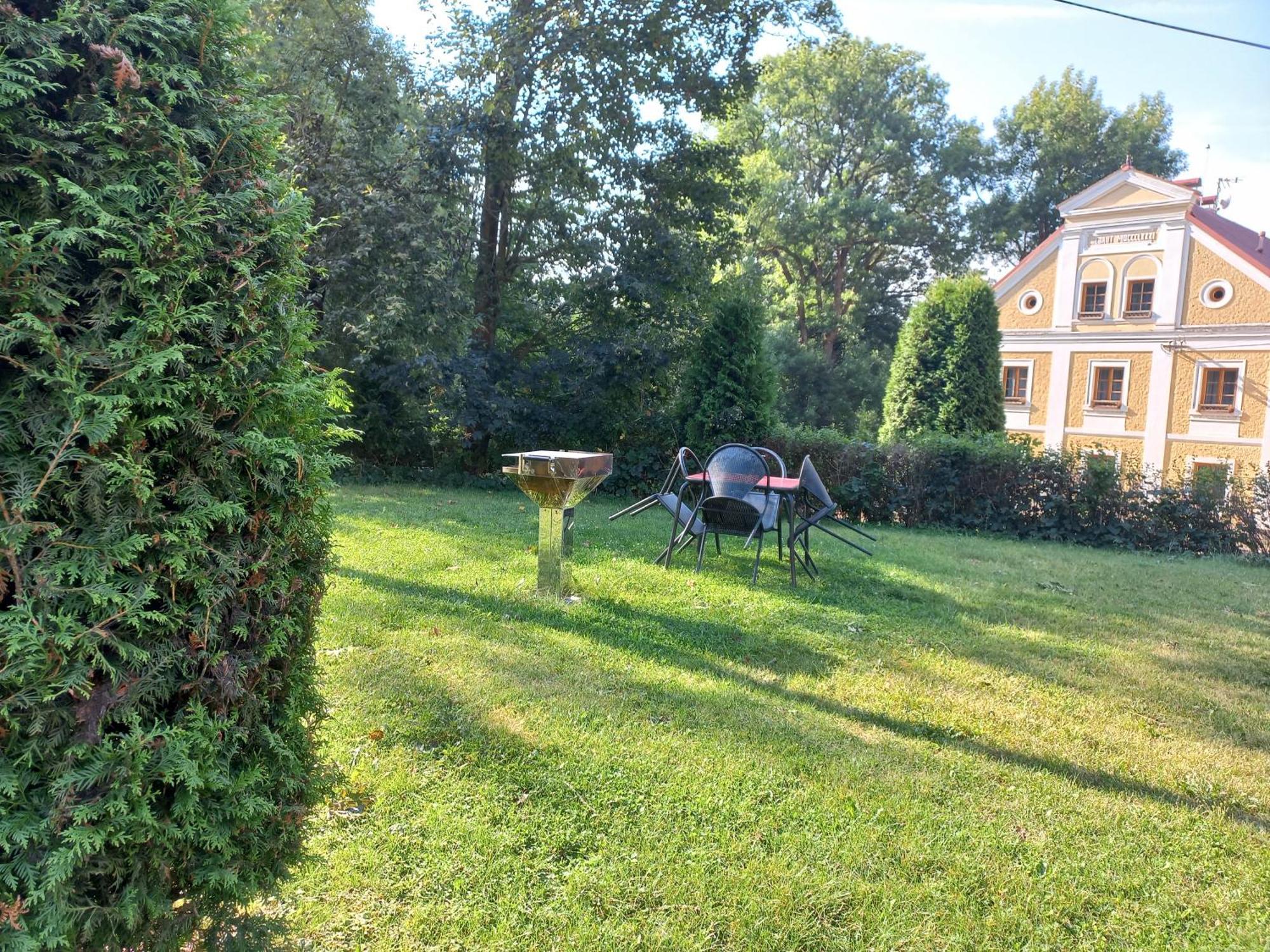 Hotel Resort Stein Хеб Екстериор снимка