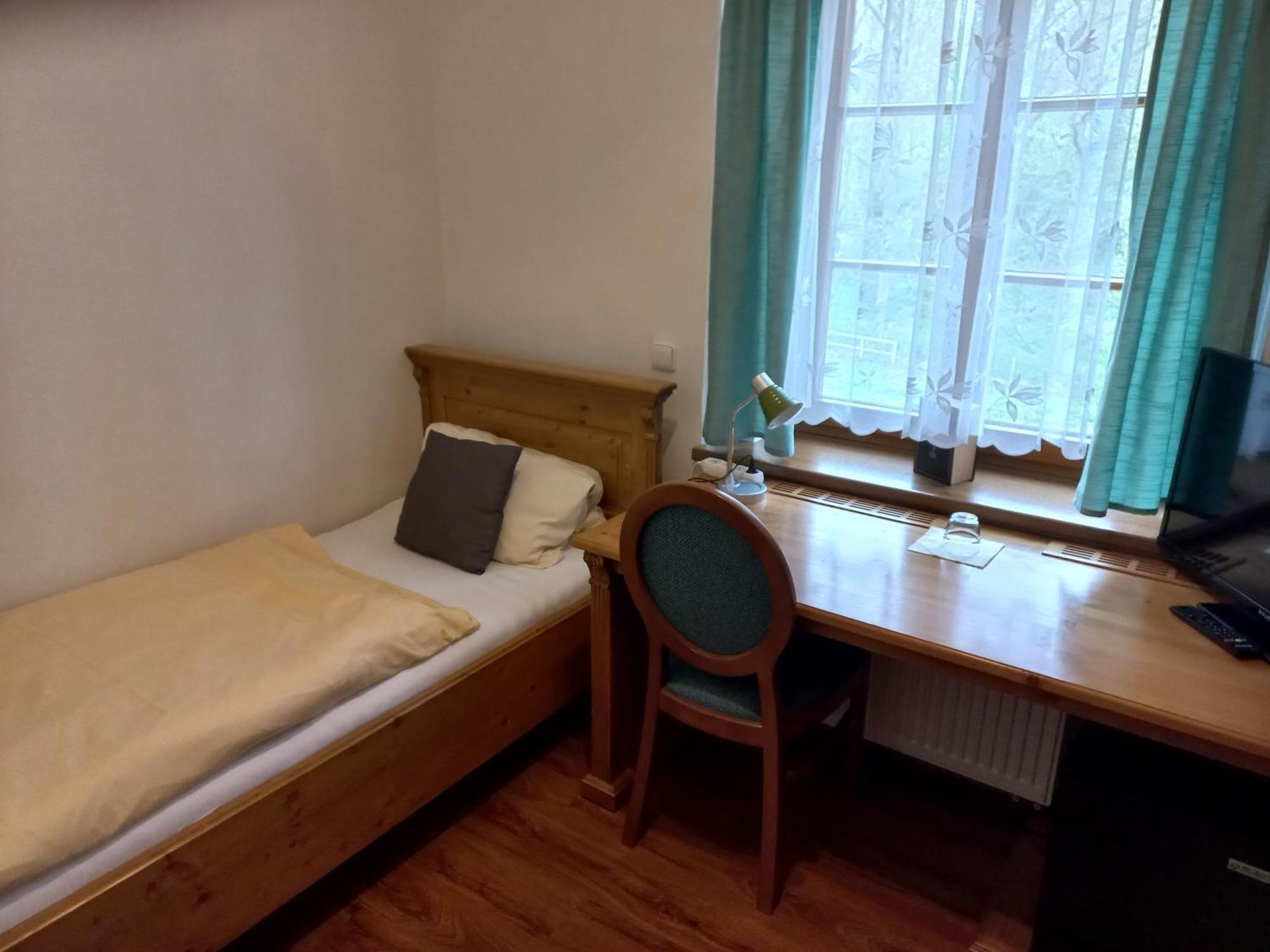Hotel Resort Stein Хеб Екстериор снимка