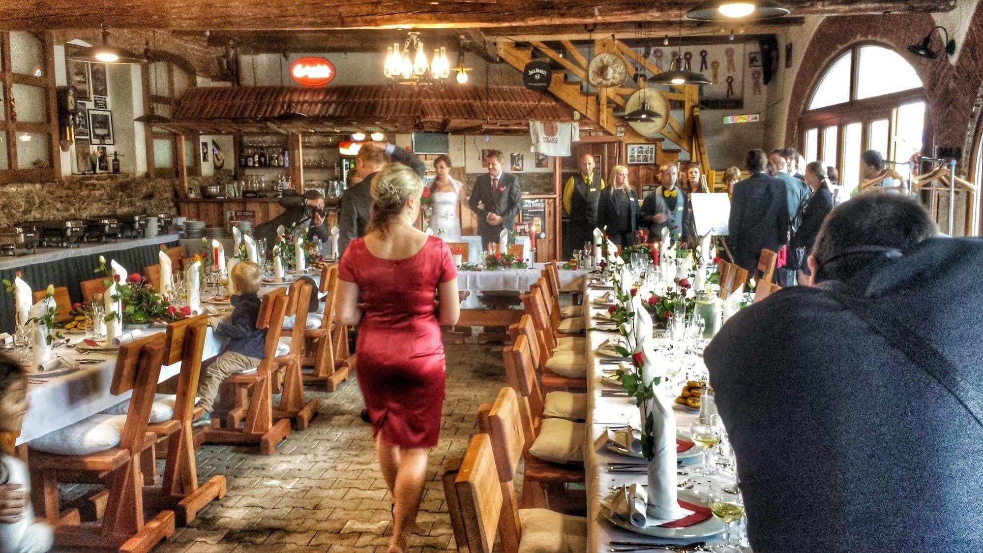 Hotel Resort Stein Хеб Екстериор снимка